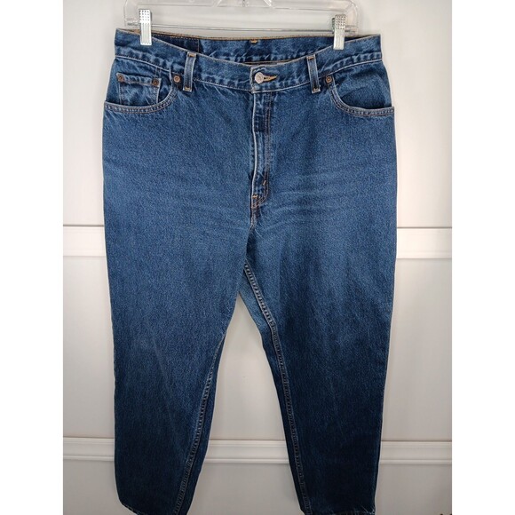 Levi's 550 Tapered Leg Jeans Womens Size 16 Medium Wash Classic Relaxed Fit EUC - Picture 1 of 6